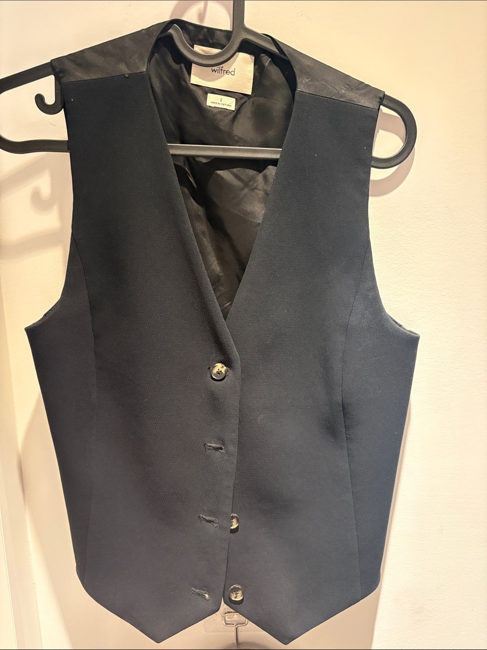 Wilfred Black Tailored Women's Vest with V-Neck